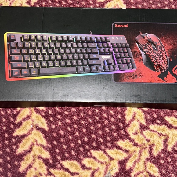 RedDragon 3 IN 1 SET RGB Gaming Keyboard + Mouse + Mousepad - Picture 2 of 5